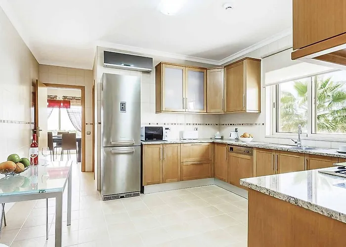 Gianni וילה אלבופיירה